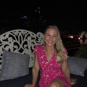 Meet your Posher, Rebecca